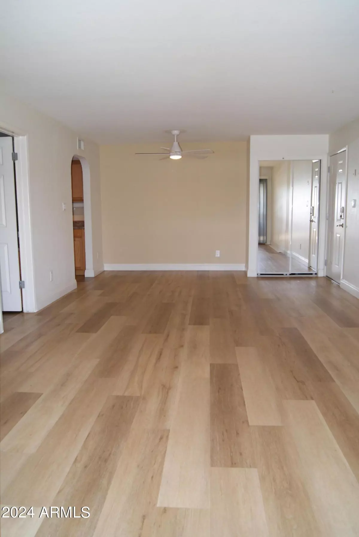 Phoenix, AZ 85018,3825 E Camelback Road #248