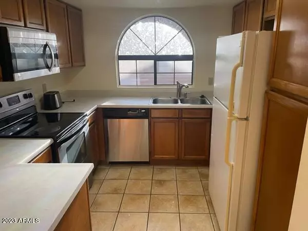 Mesa, AZ 85210,818 S WESTWOOD -- #233