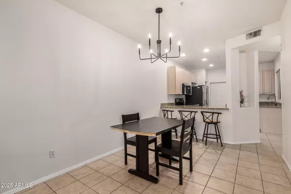 Scottsdale, AZ 85251,4200 N 82nd St Street #1019