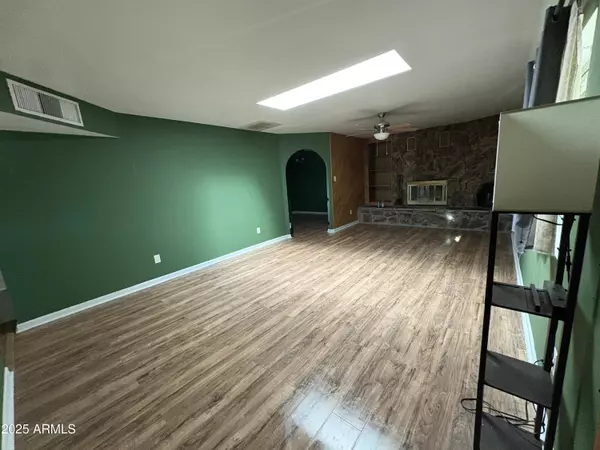 Miami, AZ 85539,186 E KELLY Street