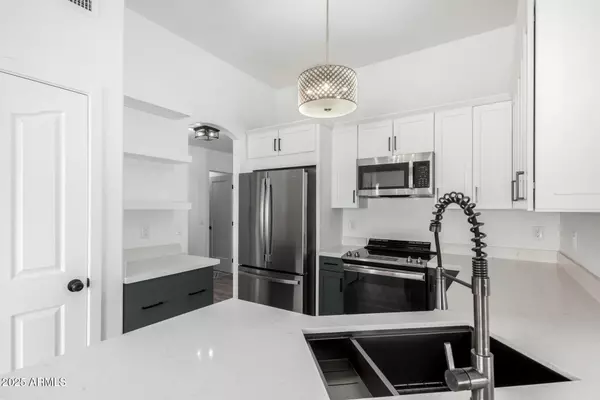 Laveen, AZ 85339,3528 W PASEO Way