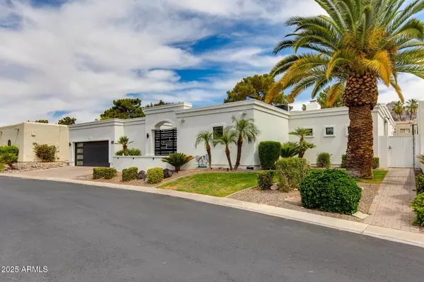 Phoenix, AZ 85016,2737 E ARIZONA BILTMORE Circle #8