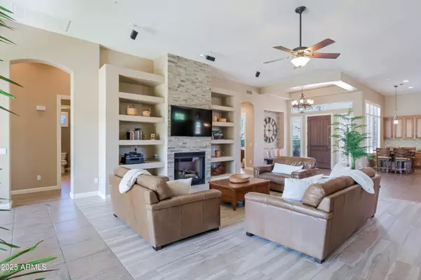 Scottsdale, AZ 85266,32731 N 74TH Way