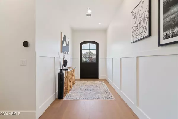 Scottsdale, AZ 85251,3023 N 84TH Place