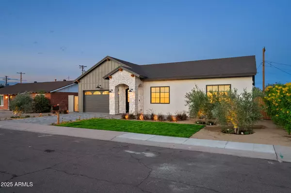 Scottsdale, AZ 85251,3023 N 84TH Place