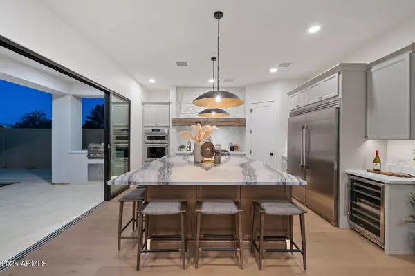 Scottsdale, AZ 85251,3023 N 84TH Place