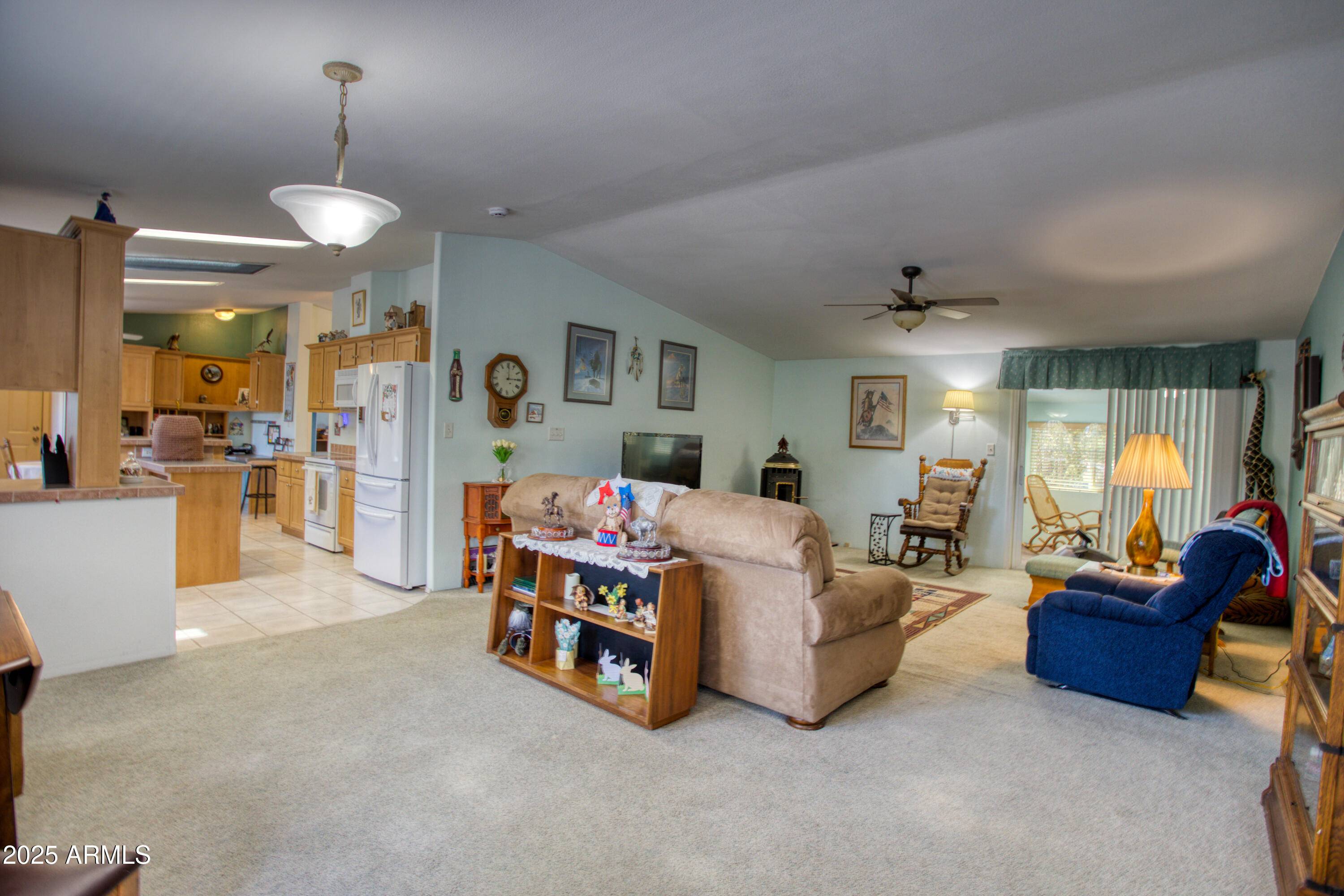 Vernon, AZ 85940,21 CR 3205 --