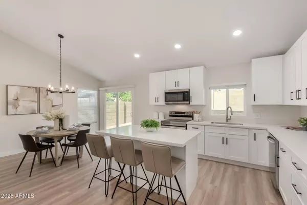 11021 N 55TH Drive, Glendale, AZ 85304