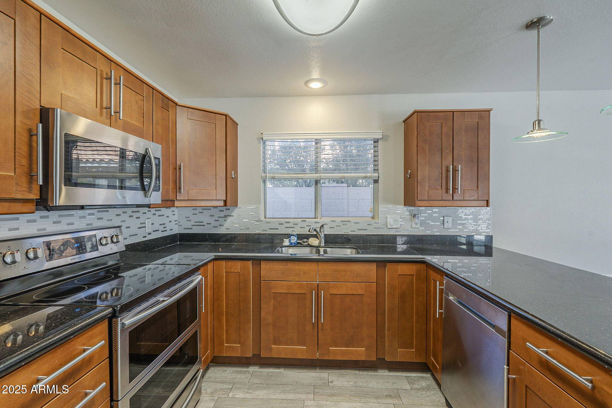 Chandler, AZ 85286,1610 W MAPLEWOOD Street
