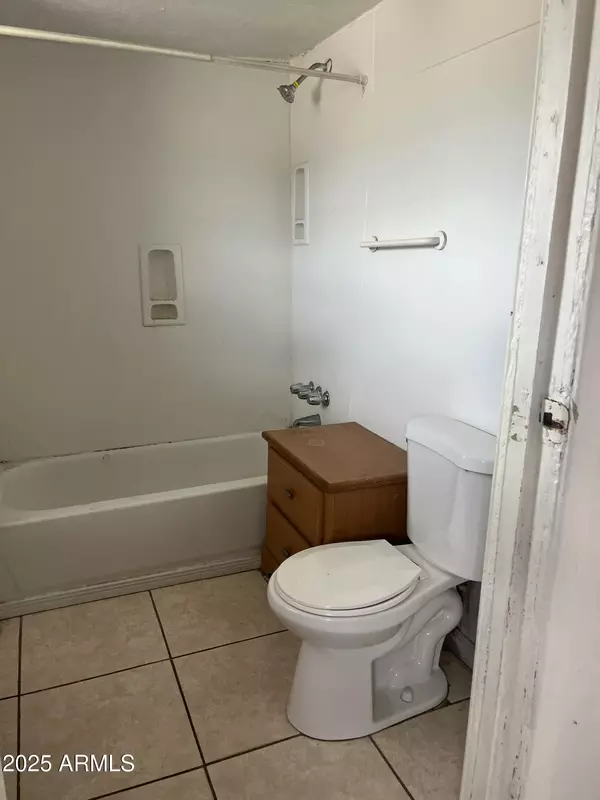 Mesa, AZ 85210,527 S MACDONALD --