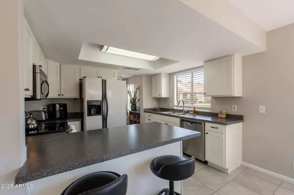 Mesa, AZ 85204,2455 E BROADWAY Road #115