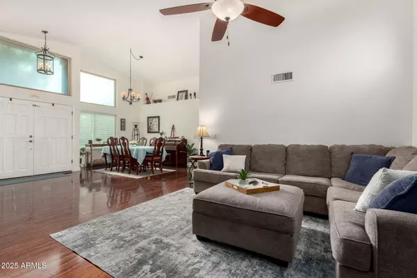 Tempe, AZ 85284,9004 S ASH Avenue