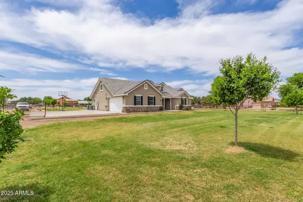 San Tan Valley, AZ 85140,4789 E HORSE MESA Trail