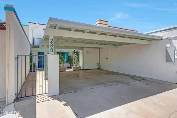 Litchfield Park, AZ 85340,288 LAGUNA Drive W