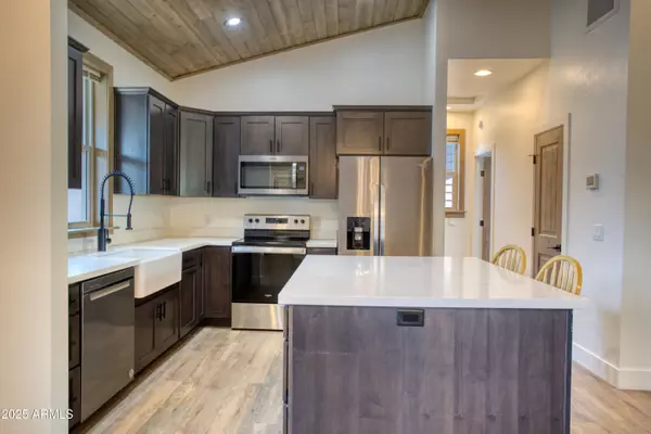 Show Low, AZ 85901,2071 N Bison Pass Court