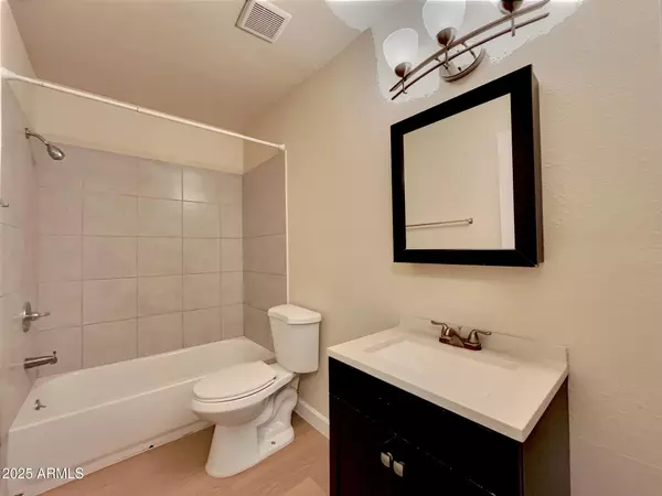 Phoenix, AZ 85008,4021 E Moreland Street #3