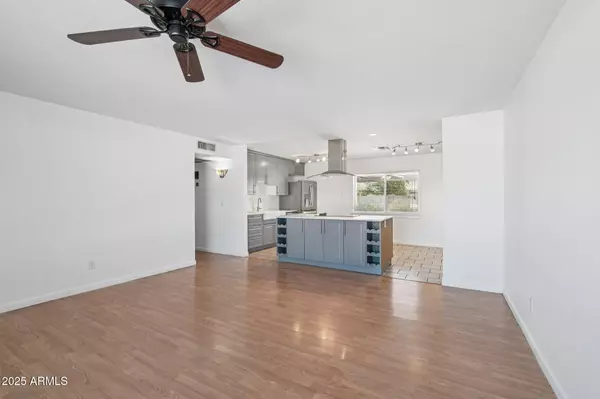 Phoenix, AZ 85044,5133 E KERESAN Street