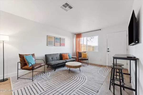 Phoenix, AZ 85040,2739 E TAMARISK Avenue #3