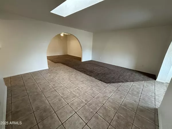 Phoenix, AZ 85019,3062 N 42ND Avenue