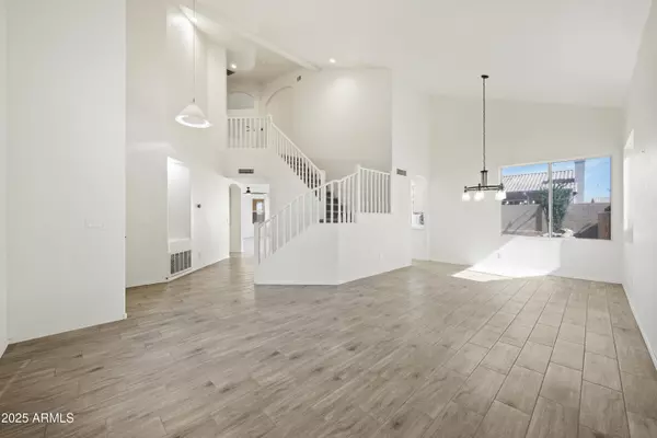 Phoenix, AZ 85045,15421 S 16TH Drive