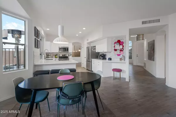 Phoenix, AZ 85045,15421 S 16TH Drive