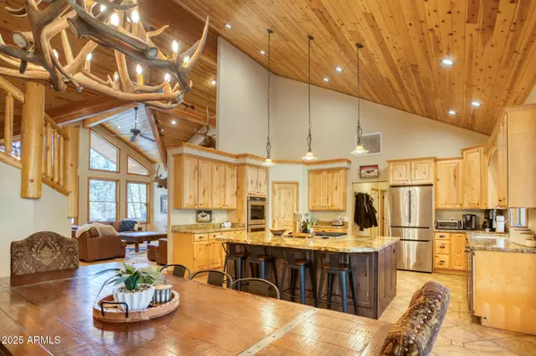 702 Flag Hollow Road, Pinetop-lakeside, AZ 85929
