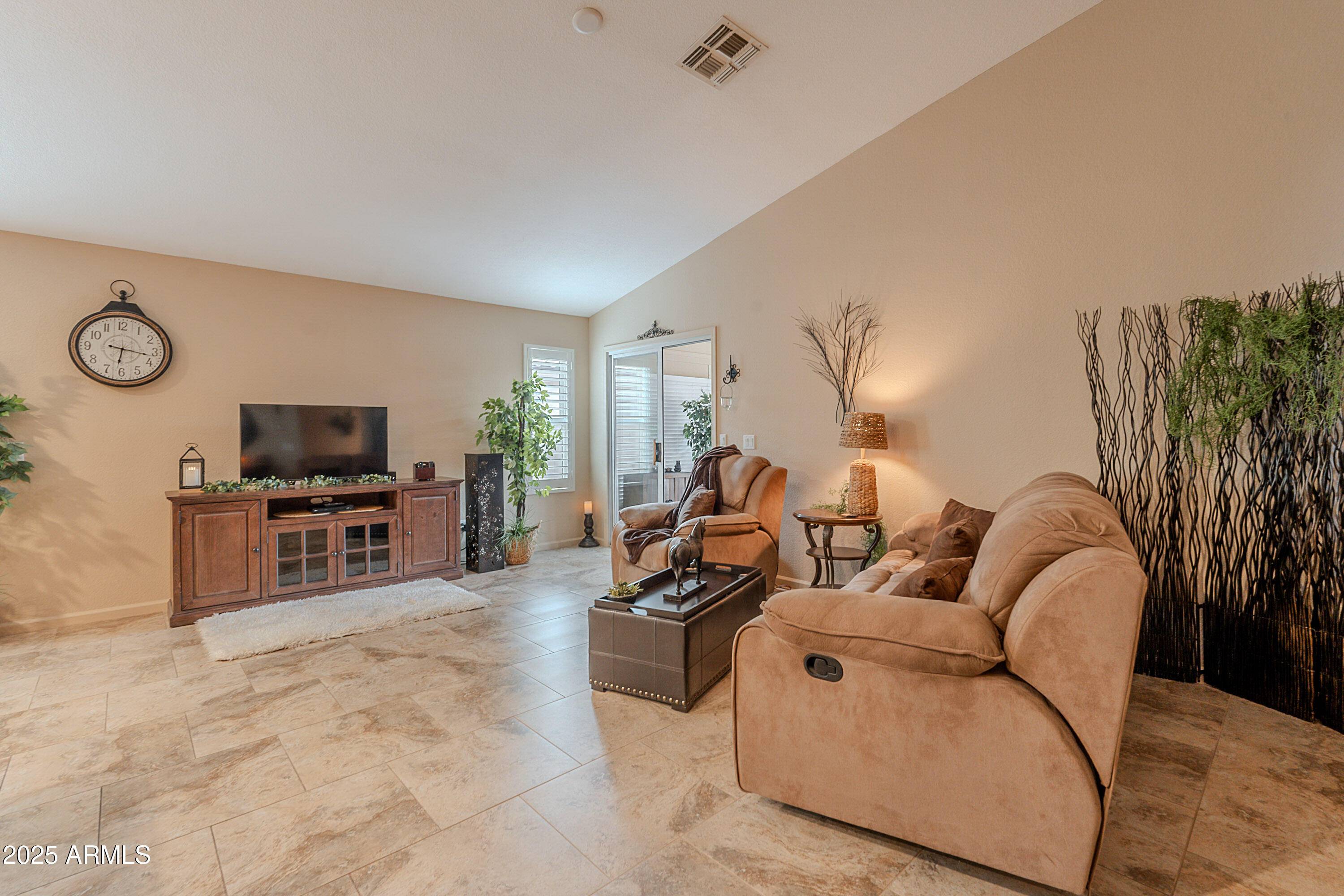 Gilbert, AZ 85233,490 W ENCINAS Street