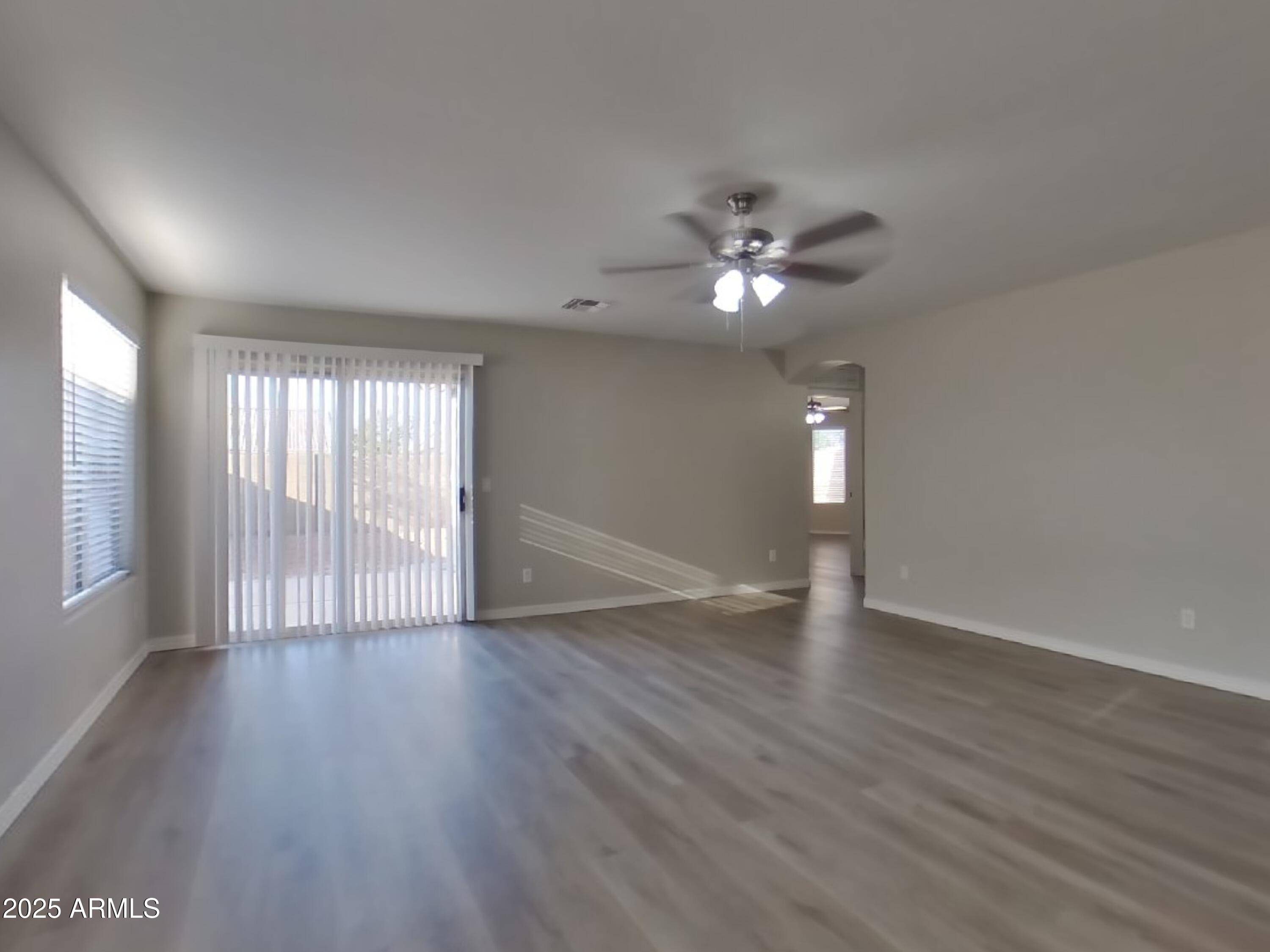 Phoenix, AZ 85043,7437 W ELWOOD Street