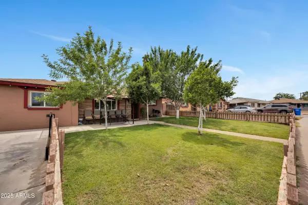 Phoenix, AZ 85051,2907 W TOWNLEY Avenue