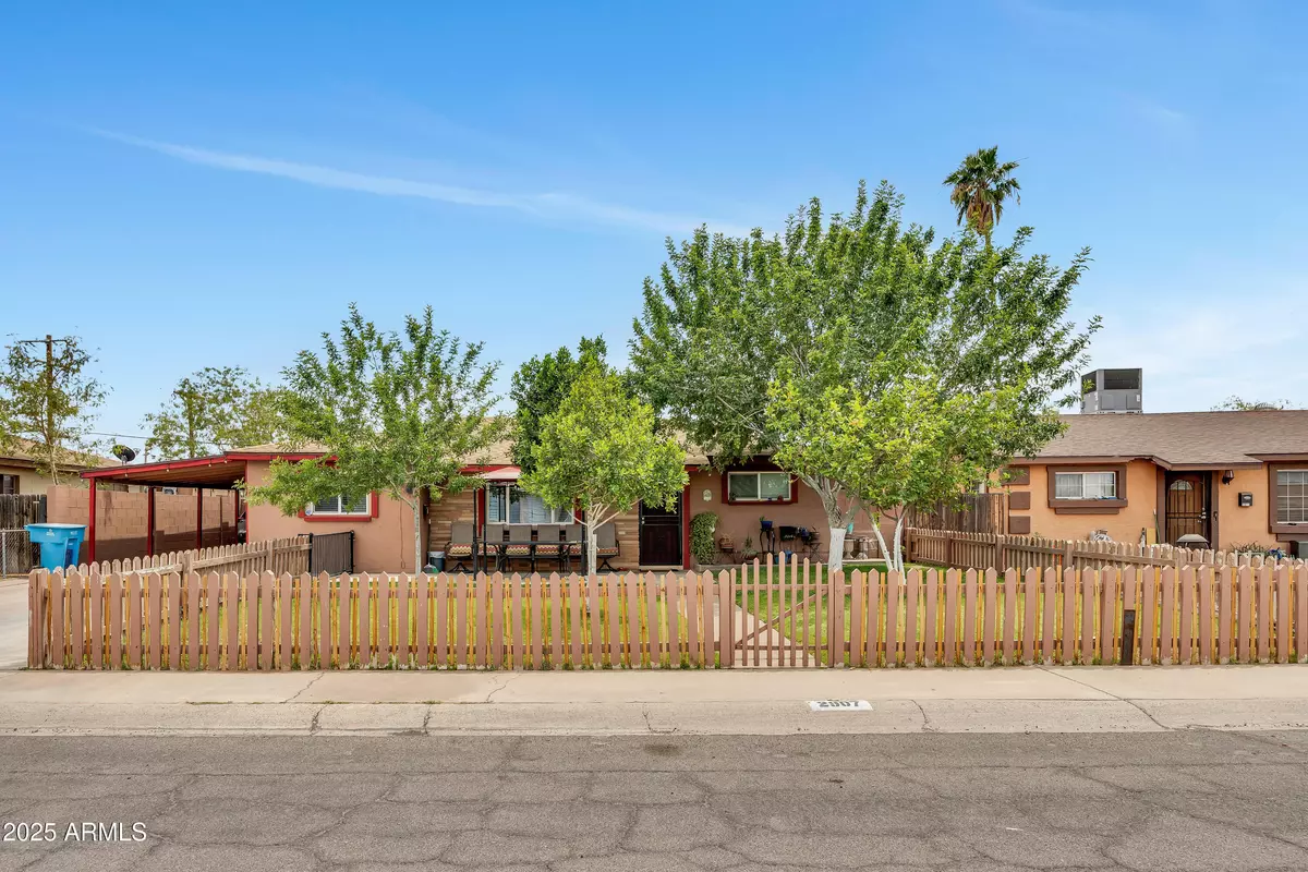 Phoenix, AZ 85051,2907 W TOWNLEY Avenue