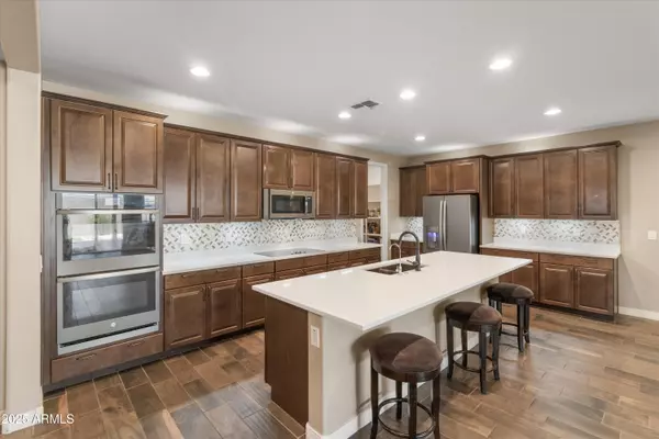 Glendale, AZ 85307,12516 W MCLELLAN Court