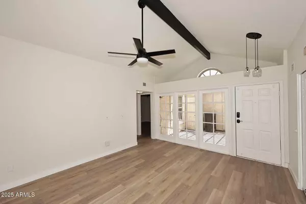 Phoenix, AZ 85032,15801 N 29TH Street N #20