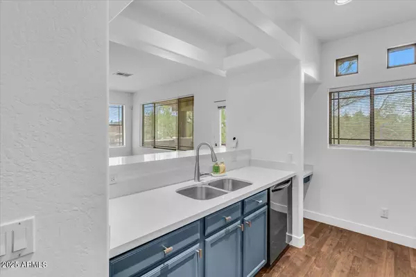 Scottsdale, AZ 85259,11500 E COCHISE Drive #2001