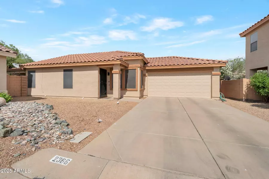2366 E SPRUCE Drive, Chandler, AZ 85286