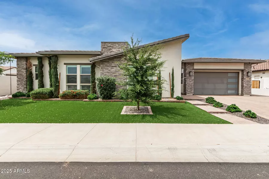 13850 W WEAVER Court, Litchfield Park, AZ 85340