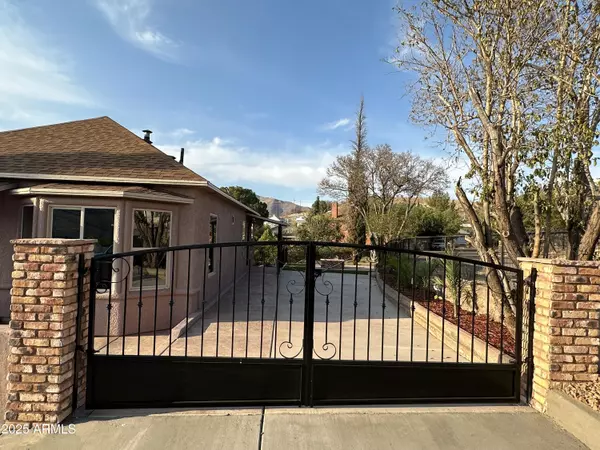 Bisbee, AZ 85603,619 BRIGGS Avenue