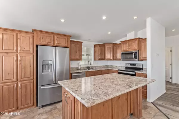 Goodyear, AZ 85338,17506 W VAN BUREN Street #181