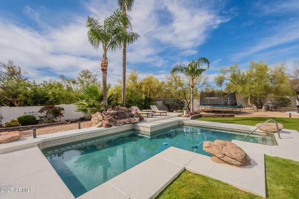 Scottsdale, AZ 85255,8502 E SANTA CATALINA Drive