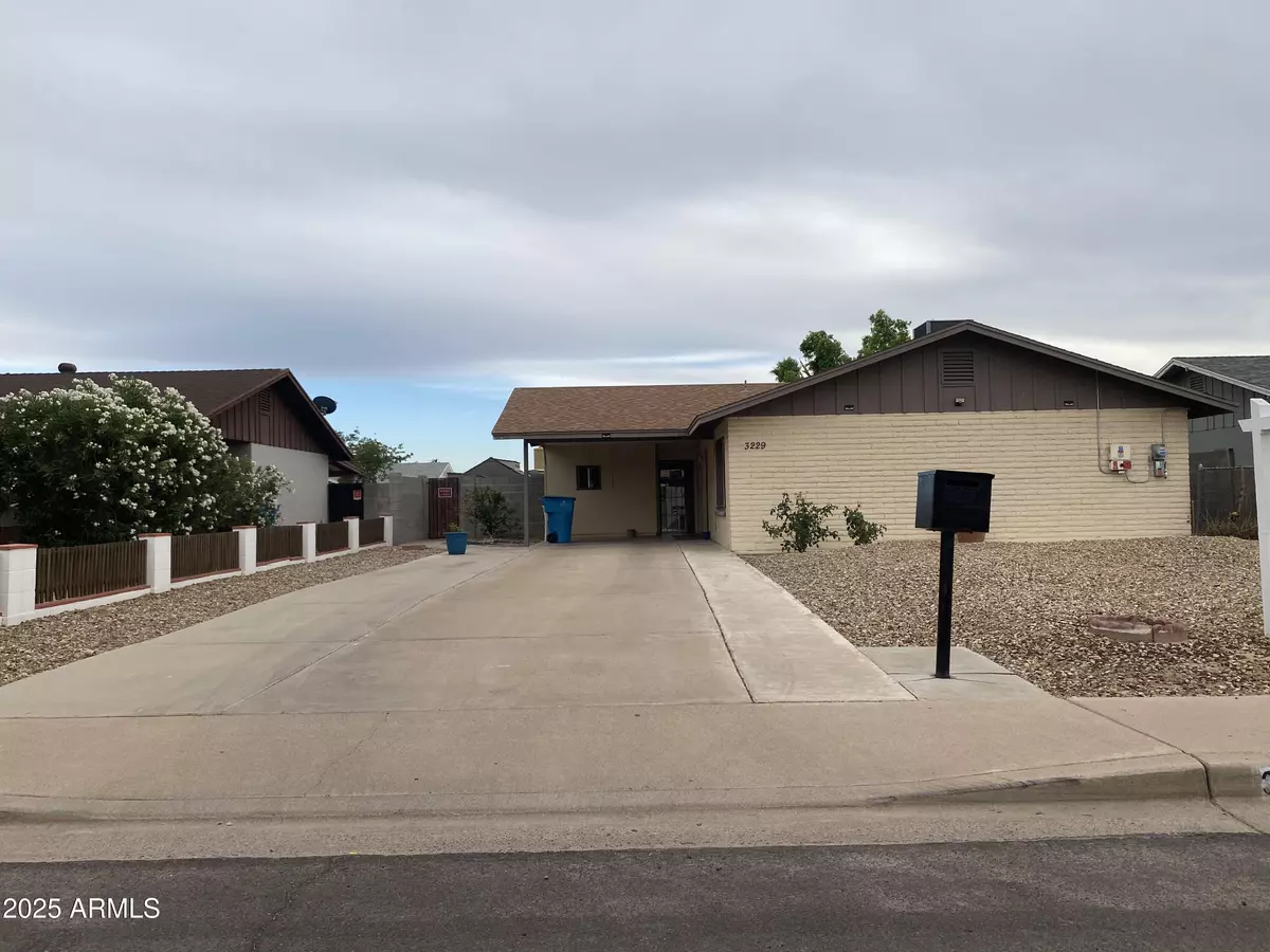 Phoenix, AZ 85029,3229 W Cholla Street