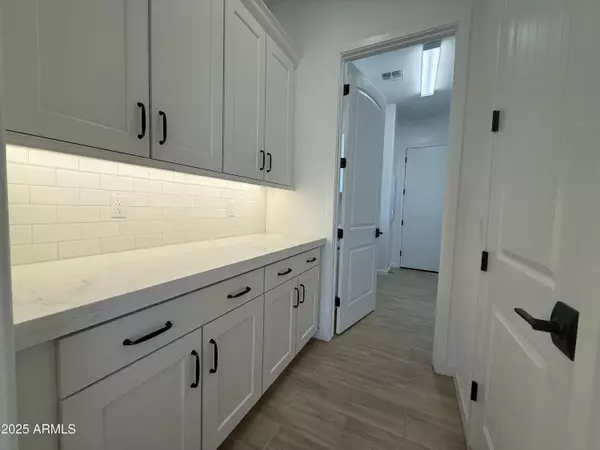 Mesa, AZ 85213,2558 E RUSSELL Street