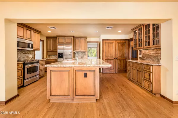 Phoenix, AZ 85021,1562 W LAS PALMARITAS Drive