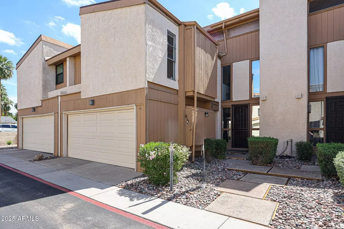 Phoenix, AZ 85014,6533 N 10TH Place