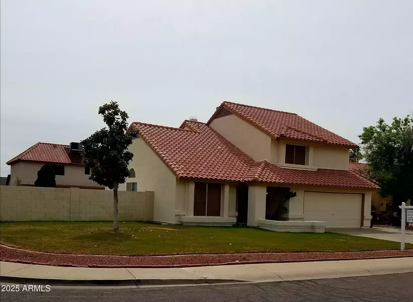 7537 W DREYFUS Drive, Peoria, AZ 85381