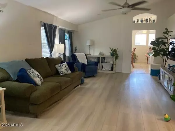 Chandler, AZ 85225,914 W MORELOS Street