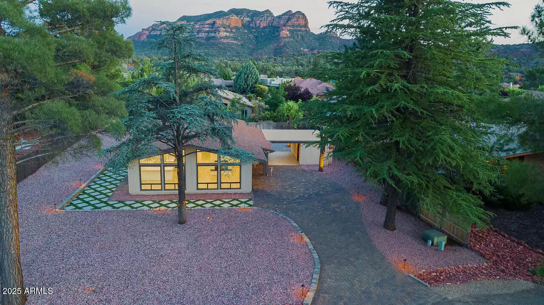 21 HUMMINGBIRD Circle, Sedona, AZ 86336