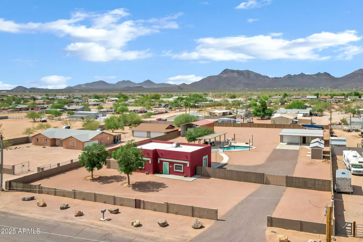 Apache Junction, AZ 85120,2926 W Smoketree Street