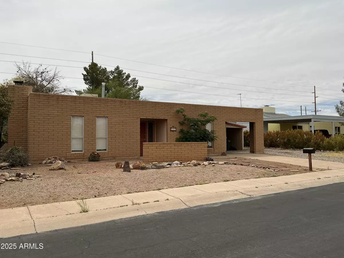 Sierra Vista, AZ 85635,831 S Calle Virada --