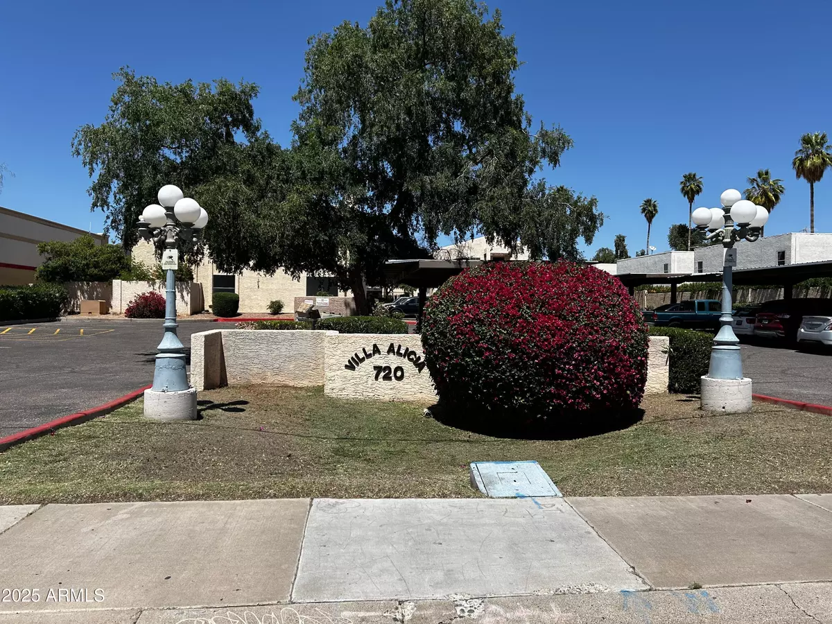 Phoenix, AZ 85020,720 E ALICE Avenue #103