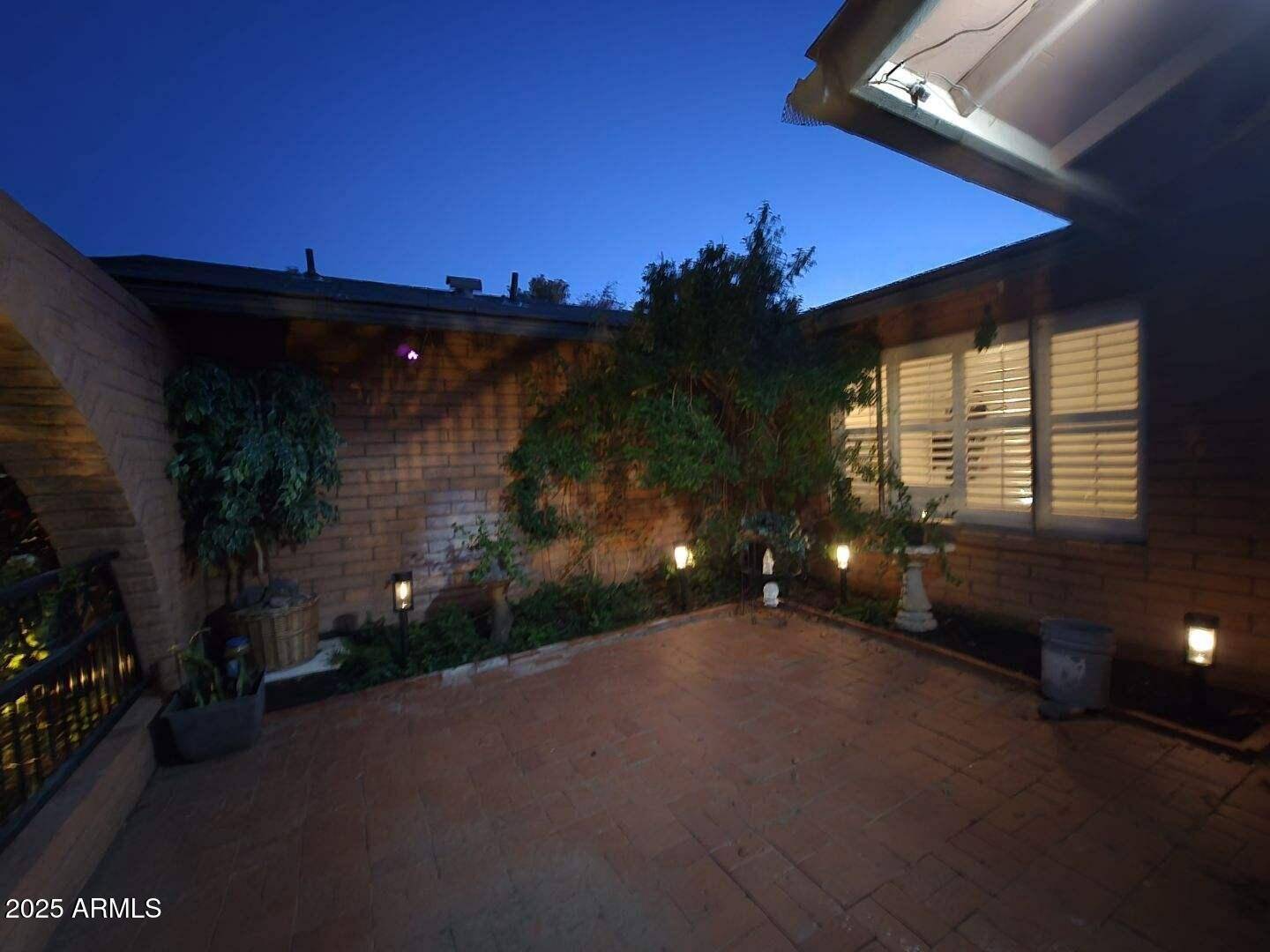 Scottsdale, AZ 85250,6638 N 80TH Place