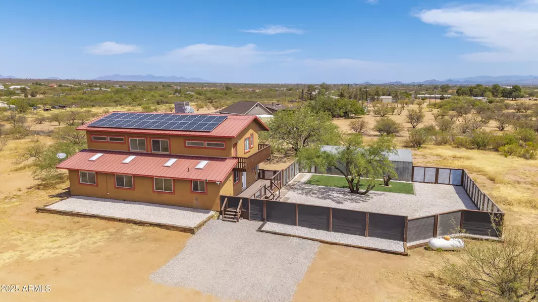 6921 E GALAHAD Lane, Hereford, AZ 85615